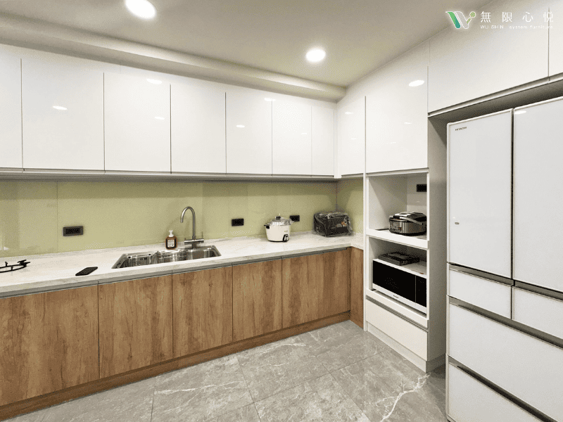 廚房上下櫃顏色｜搭配案例